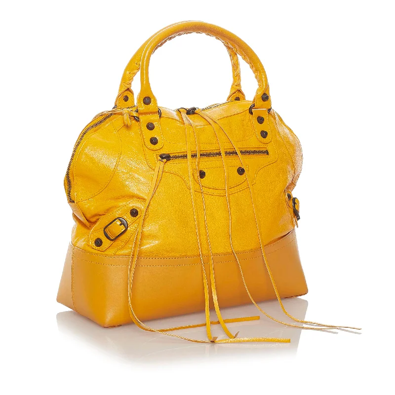 Balenciaga City bag with tassel - decorated zipper pullsBalenciaga Motocross Classic Dome Leather Tote Bag (SHG-27999)