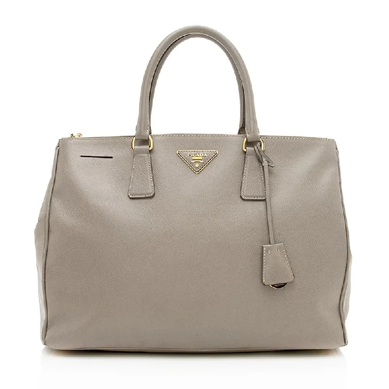 Prada Cleo bags with a detachable coin purse for added functionalityPrada Saffiano Leather Lux Double-Zip Medium Tote (SHF-12527)