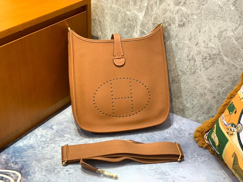 Hermes Bags with Detachable Pouches for VersatilityBoldCollect - HERMES Bags - 691