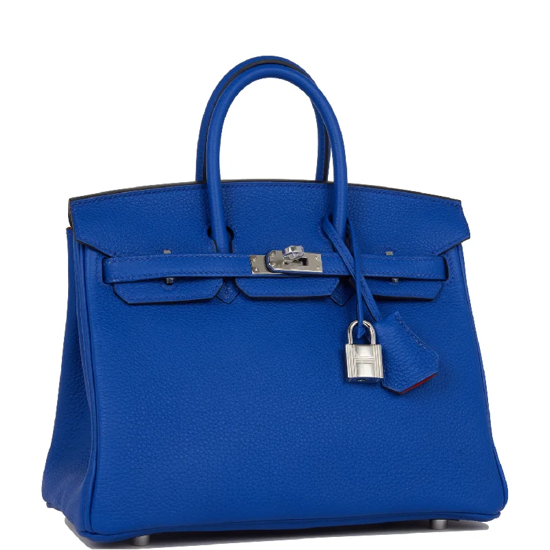 Customizable Hermes Bags with Personalized LocksHermes Birkin Bags with a Hidden Magnetic Closure for Discreet SecurityHermes Birkin 25 Bleu Royal Verso Togo Palladium Hardware