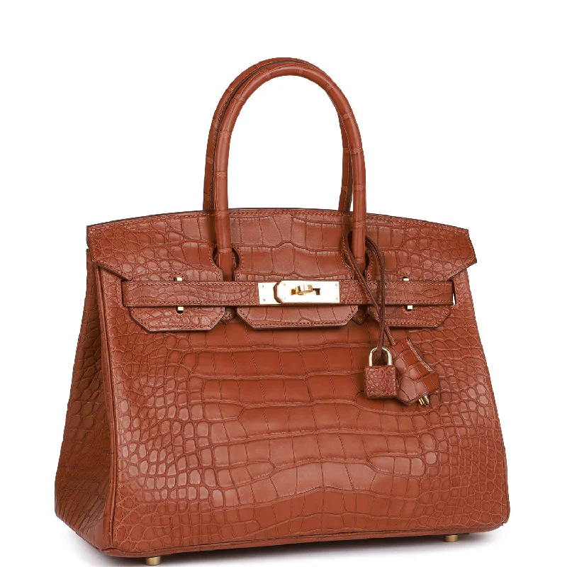 Hermes Victoria Bags with Signature Turnlock ClosuresHermes Birkin Bags in Matte Alligator Leather for a Sophisticated FinishHermes Birkin 30 Gold Matte Alligator Gold Hardware