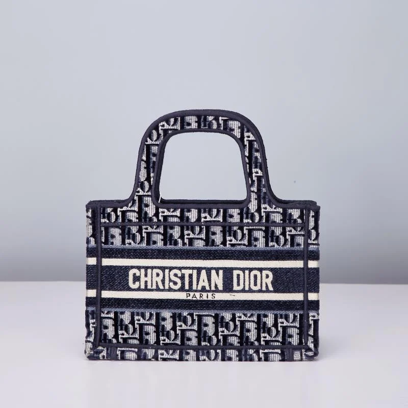 Christian Dior Saddle bags with a studded trim for a bold lookGlitzyBags - Designer bags by Dior 268