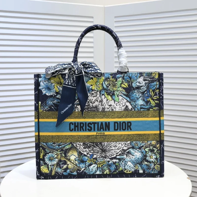 Christian Dior bags with a quilted pattern and gold - toned hardwareGlitzyBags - Designer bags by Dior 294