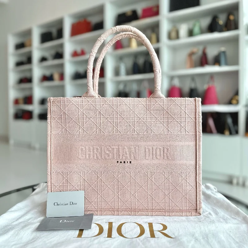 High - fashion Christian Dior bags with a geometric patternBook Tote Medium Light Pink