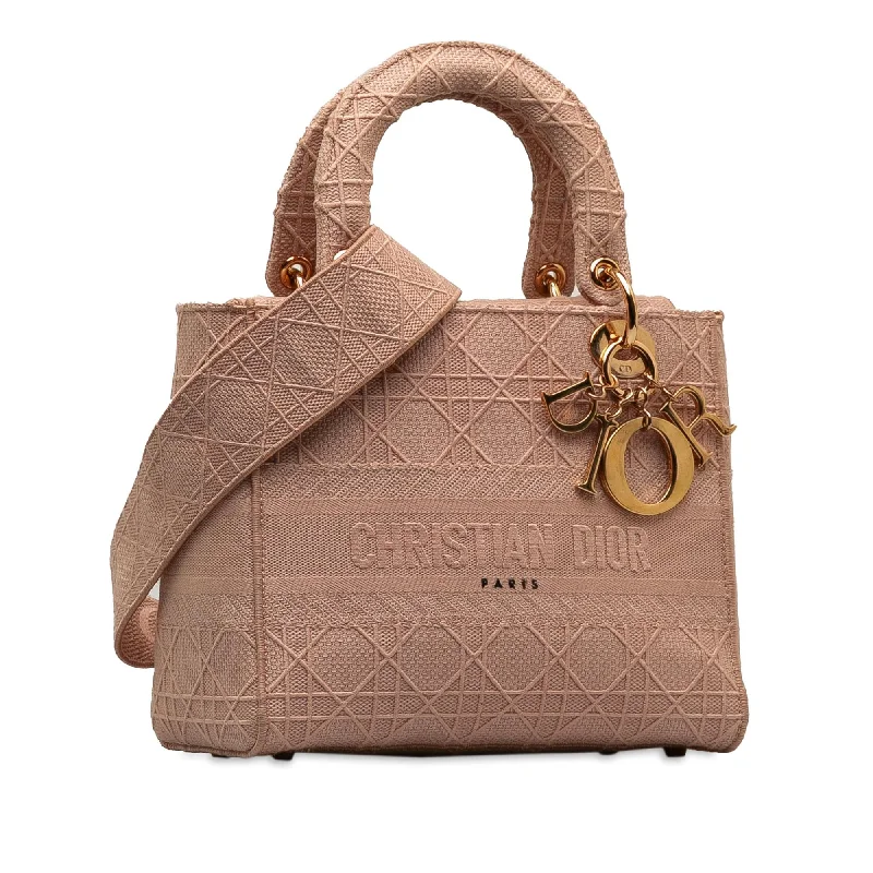 Christian Dior handbags with a snap - button closure and a decorative buckleDior Medium Cannage Lady D-Lite (xYoK4S)