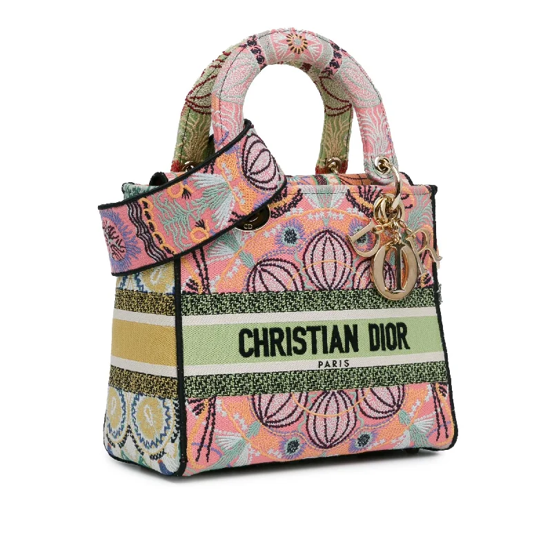 Christian Dior Saddle bags with a distressed leather finishDior Medium Embroidered In Lights Lady D-Lite (SQ6wEf)