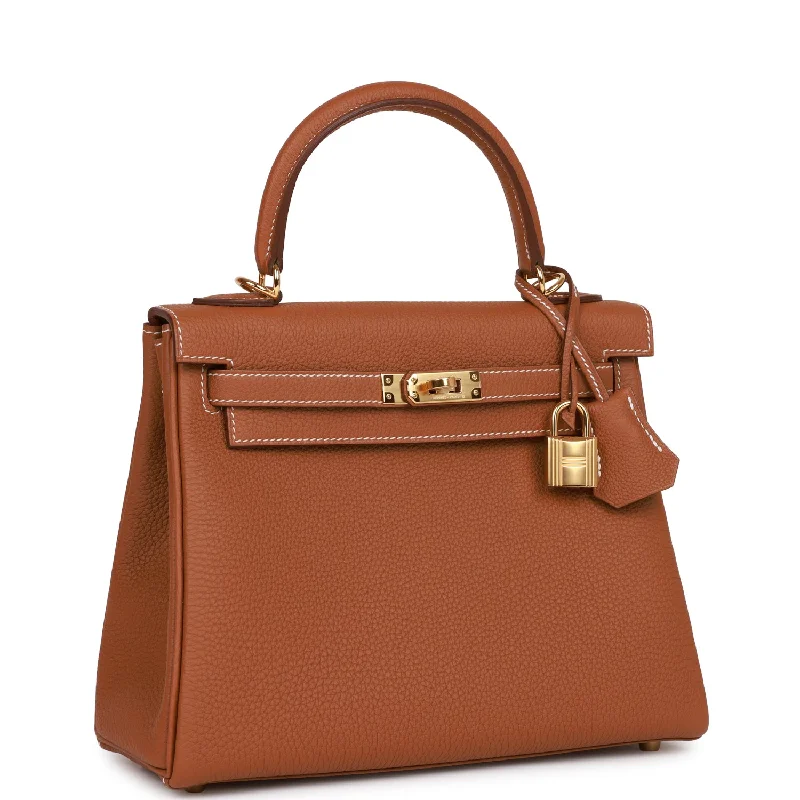 Soft - Handled Hermes So Kelly Bags for a Feminine TouchHermès Kelly Bags with a chain - embellished handle for a modern twistHermes Kelly Retourne 25 Gold Togo Gold Hardware