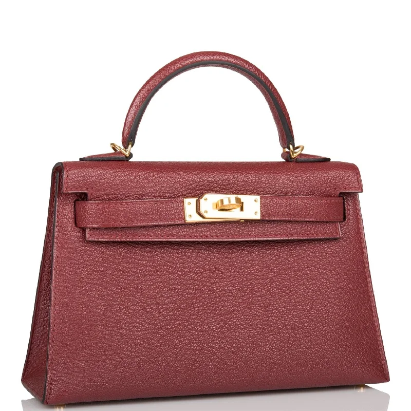 Affordable Replica - Quality Hermes - Inspired BagsMedium - sized Hermès Kelly Bags in Taurillon Clemence leather for durabilityHermes Kelly Sellier 20 Rouge H Chevre Gold Hardware